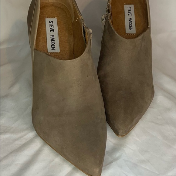 Steve Madden Shoes - 2 for $48 Steve Madden Tan Heeled Boots Modern Elegance
